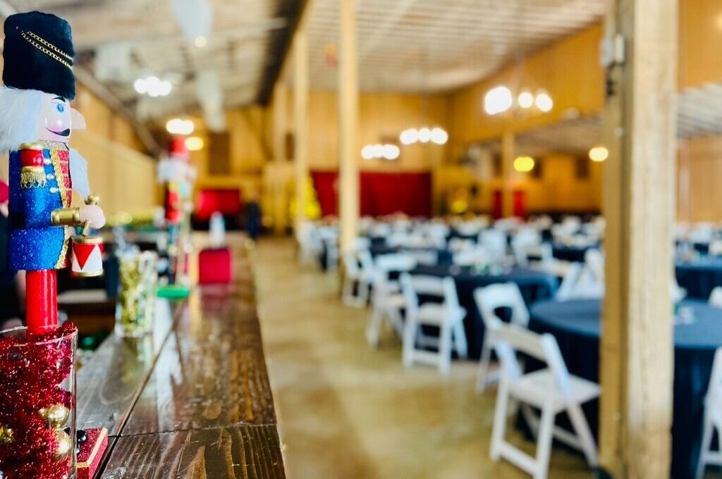 imgi_11_Christmas-Party-at-Stage-2-4